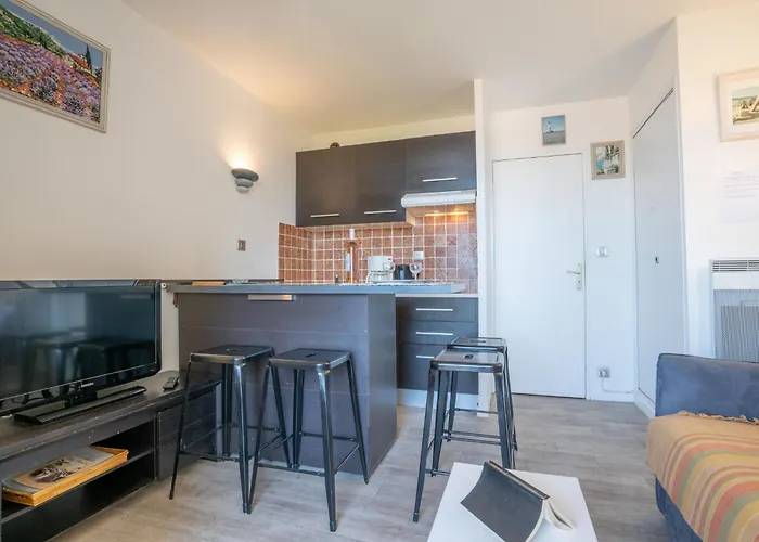 Les Aigues Marines-58 By Interhome * 생시르쉬르메르