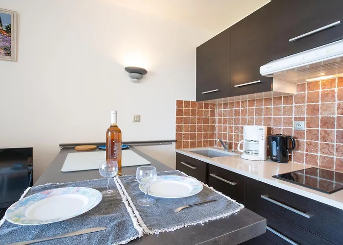 Les Aigues Marines-58 By Interhome * 생시르쉬르메르